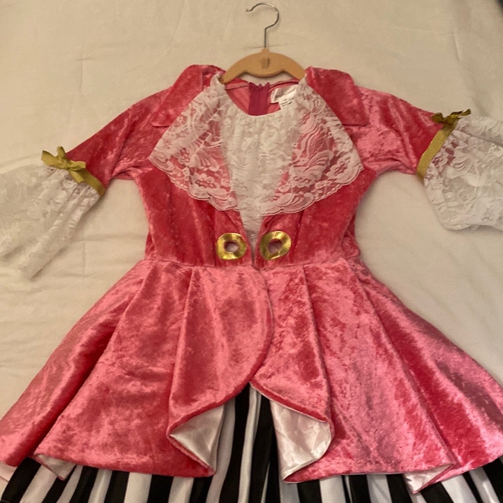 Pink pirate with hat costume for kids